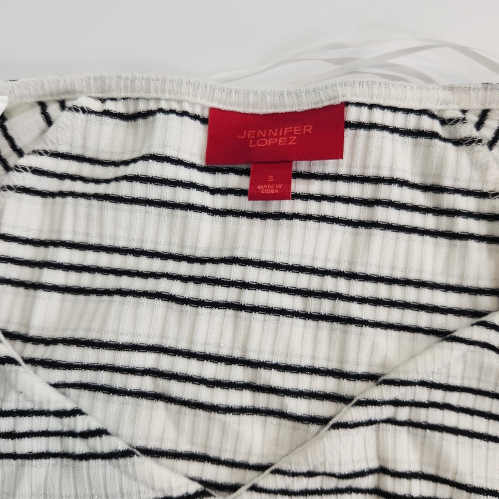 Jennifer Lopez Women's Top Blouse Shirt Size S 3/4 Sleeve V Neck Striped 1 - Picture 2 of 13